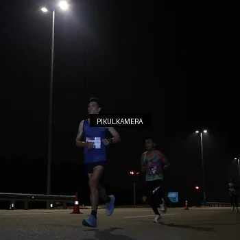 Runner Photo 7511281
