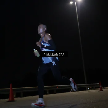 Runner Photo 7511289