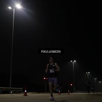 Runner Photo 7511298