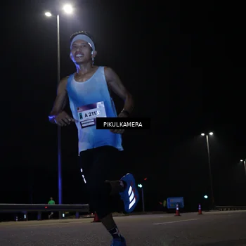Runner Photo 7511338