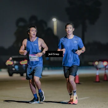 Runner Photo 7511344