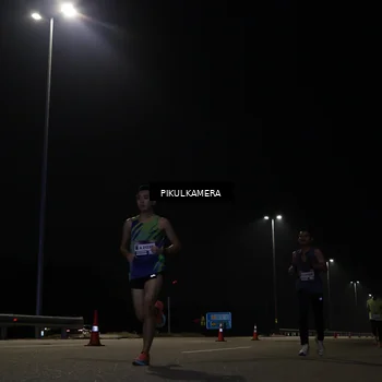 Runner Photo 7511345
