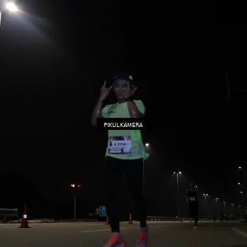 Runner Photo 7511354