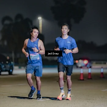 Runner Photo 7511368