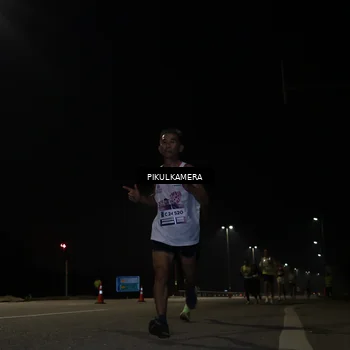 Runner Photo 7511373