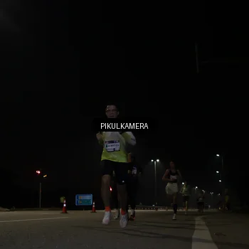 Runner Photo 7511388