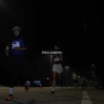 Runner Photo 7511391