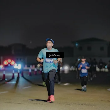 Runner Photo 7511399