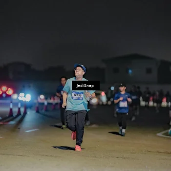 Runner Photo 7511400
