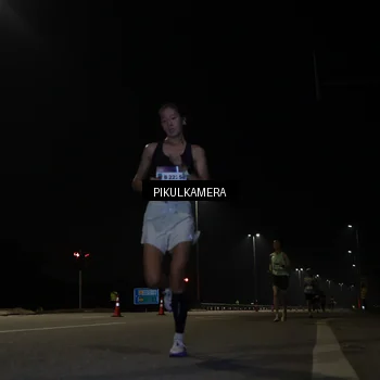 Runner Photo 7511405