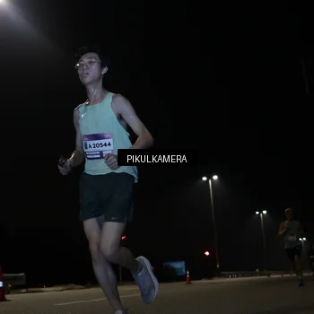 Runner Photo 7511415