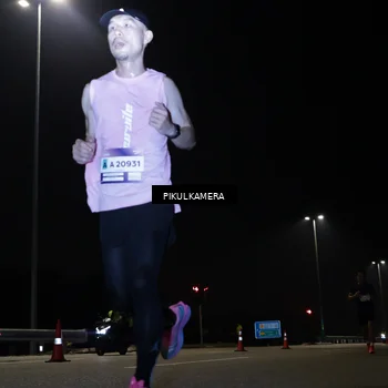 Runner Photo 7511445