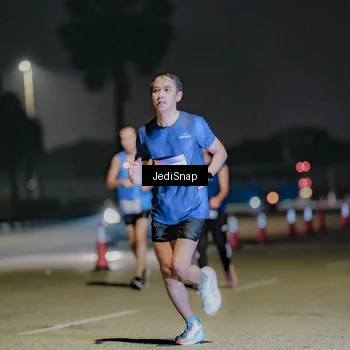 Runner Photo 7511480