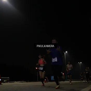 Runner Photo 7511504