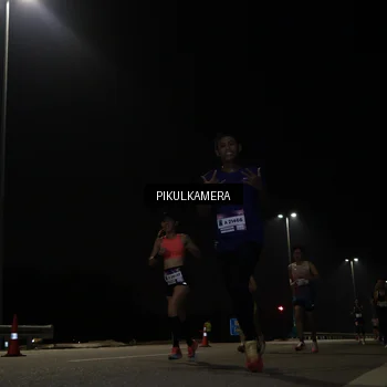 Runner Photo 7511512