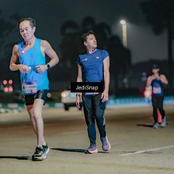 Runner Photo 7511513