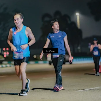 Runner Photo 7511515