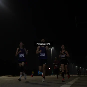 Runner Photo 7511526