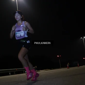 Runner Photo 7511551