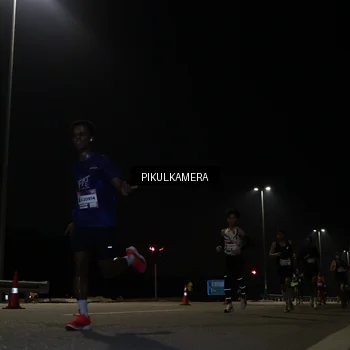 Runner Photo 7511576