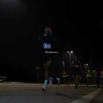 Runner Photo 7511589