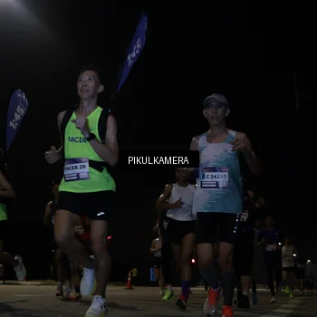 Runner Photo 7511593