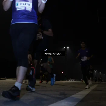 Runner Photo 7511600