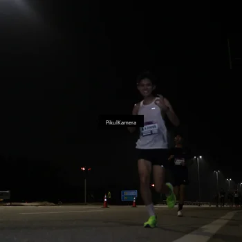 Runner Photo 7511607