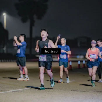 Runner Photo 7511619