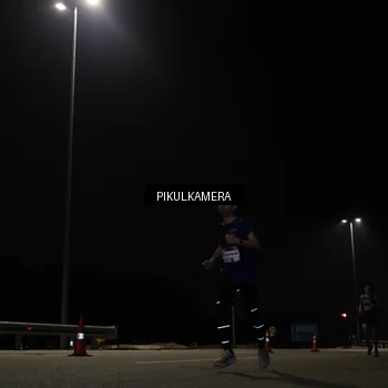 Runner Photo 7511622