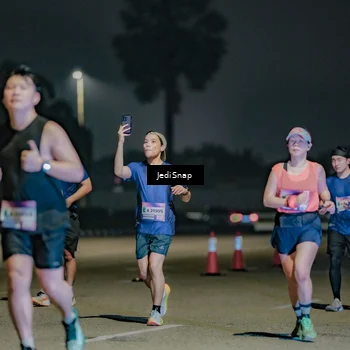 Runner Photo 7511630