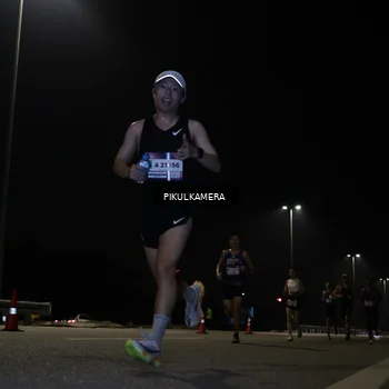 Runner Photo 7511635