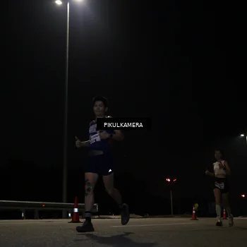 Runner Photo 7511638