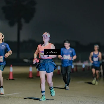 Runner Photo 7511639
