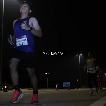 Runner Photo 7511665