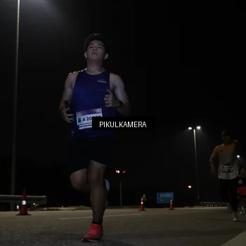 Runner Photo 7511667