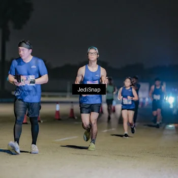 Runner Photo 7511670