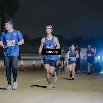 Runner Photo 7511678