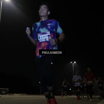 Runner Photo 7511691