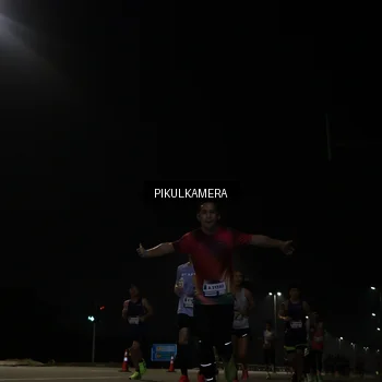 Runner Photo 7511695