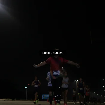 Runner Photo 7511699
