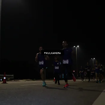 Runner Photo 7511731