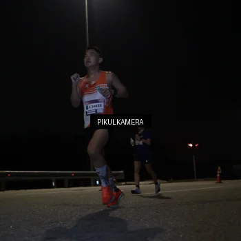 Runner Photo 7511736