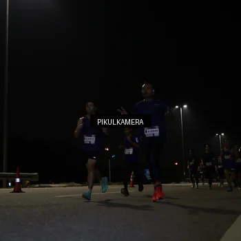Runner Photo 7511737