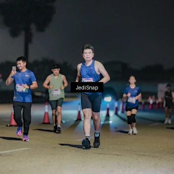 Runner Photo 7511740
