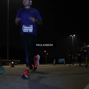 Runner Photo 7511743