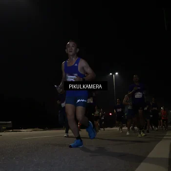Runner Photo 7511745