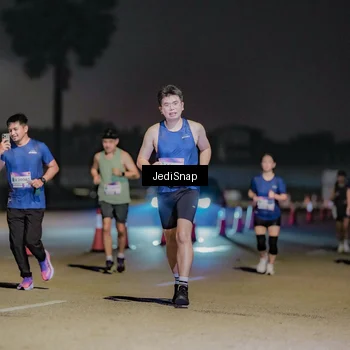 Runner Photo 7511746
