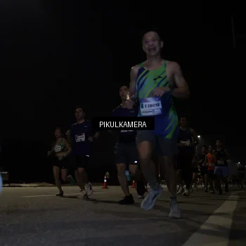 Runner Photo 7511761
