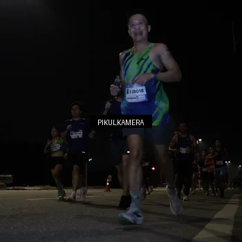 Runner Photo 7511763